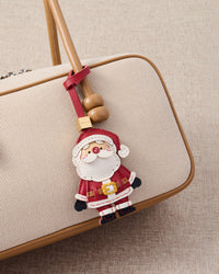 ANG PASKO NA CHARMS NG SANTA
