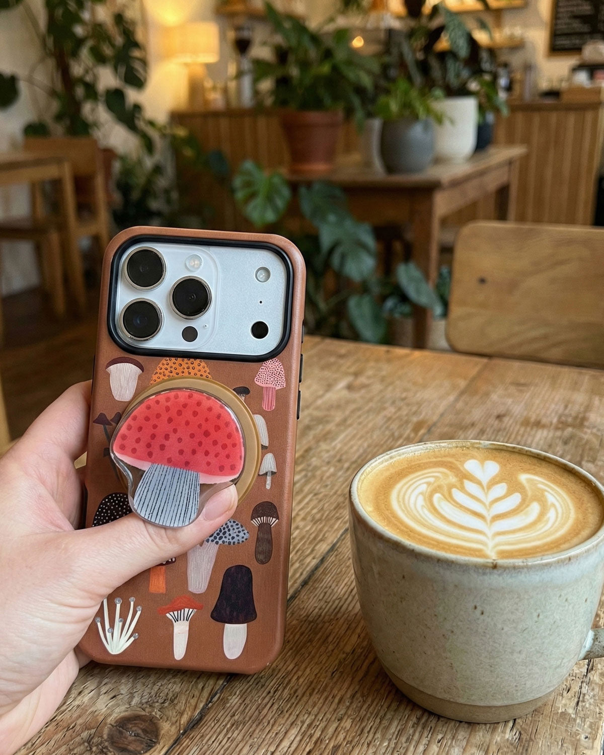FOREST MUSHROOM NA CASE NG TELEPONO