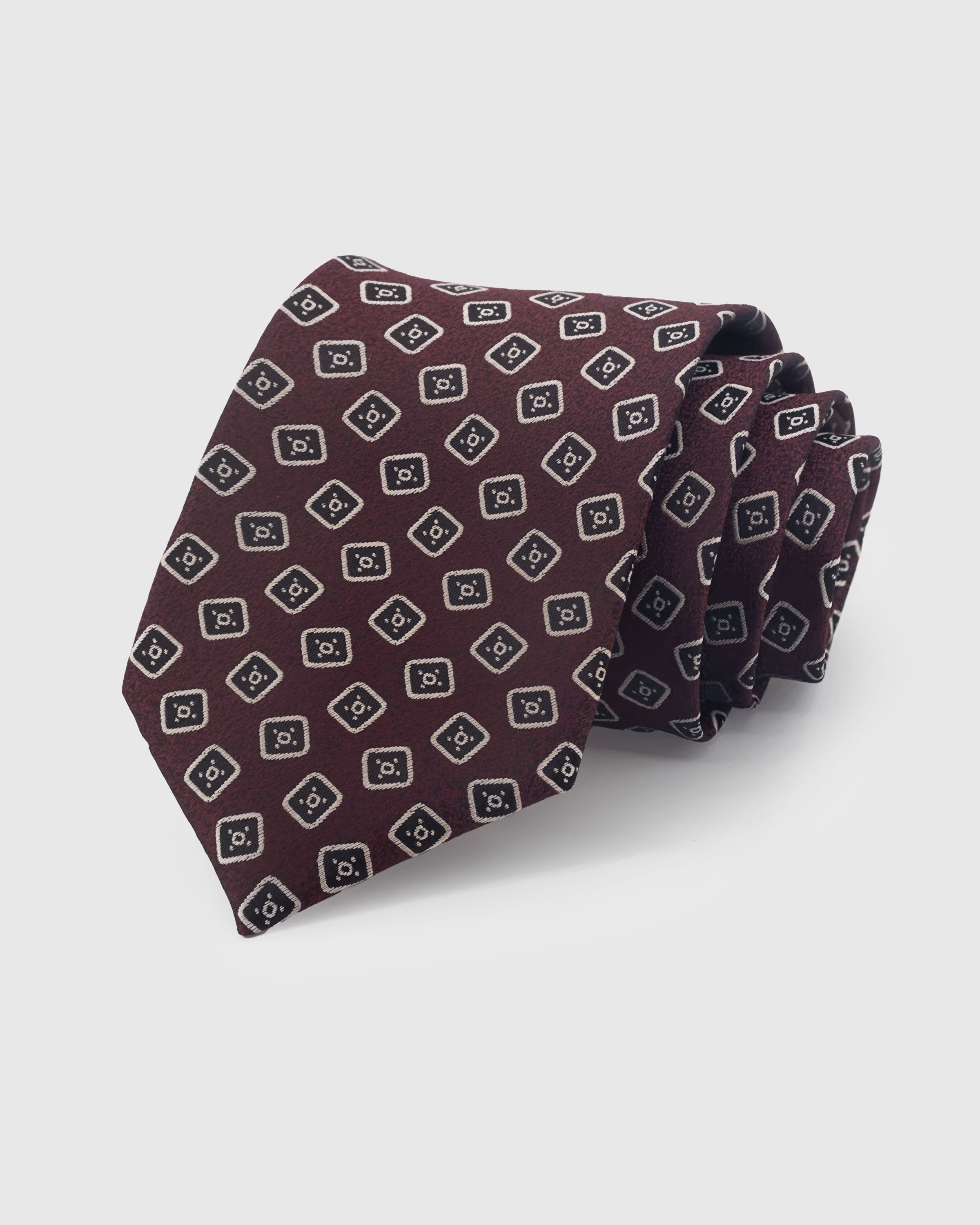 TALI NA FOULARD NA BURGUNDY SQUARE