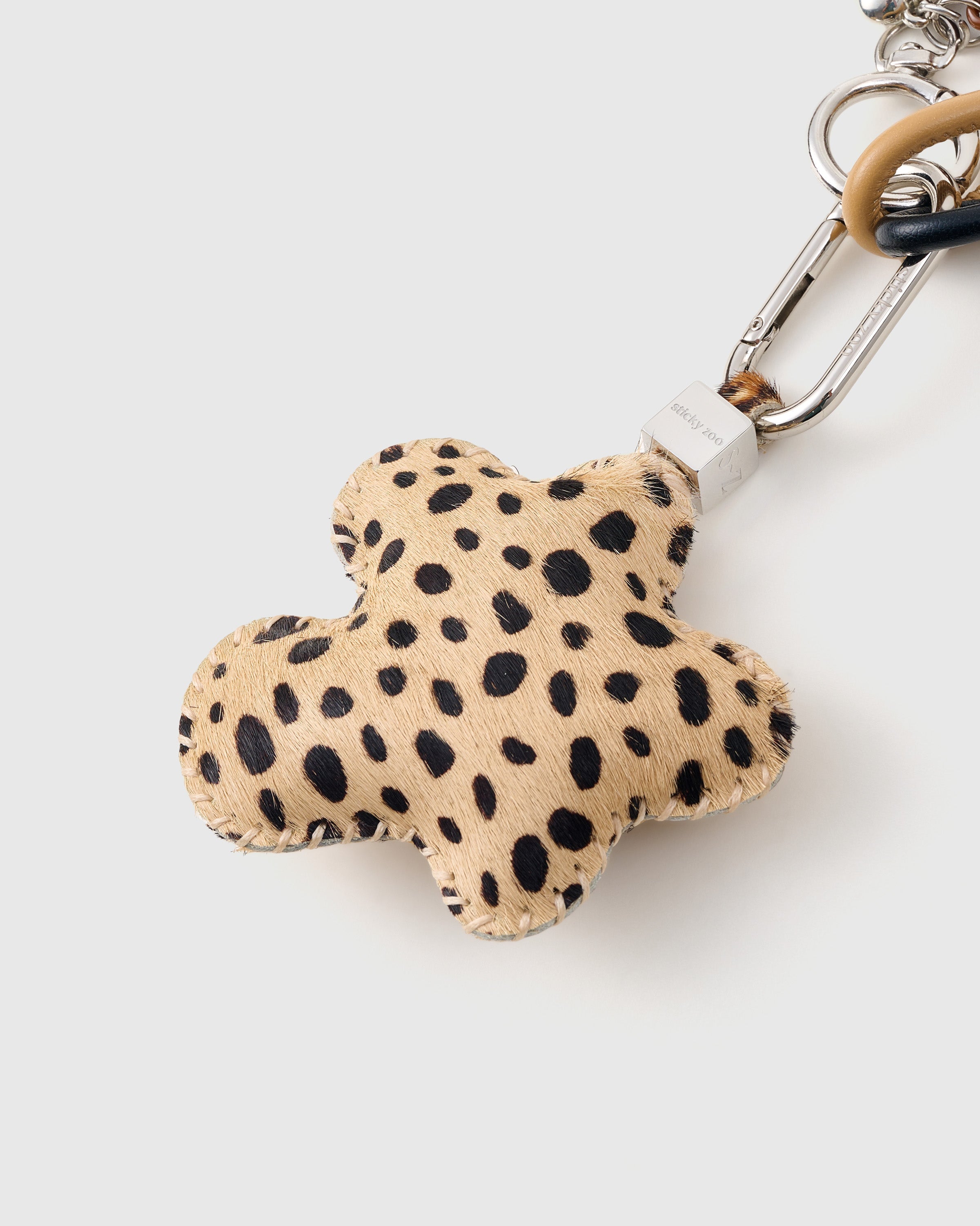 KULAY NG BAKA NA BITUIN NA LEOPARD NA STACK CHARM