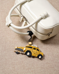 CHARM NG NEW YORK TAXI™