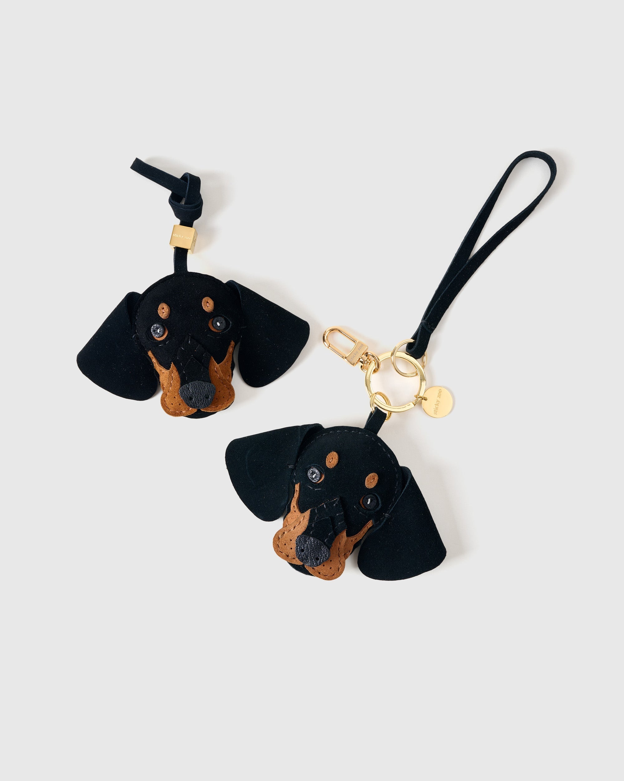 CHARM NG DASH DACHSHUND | EDISYON NG SUEDE