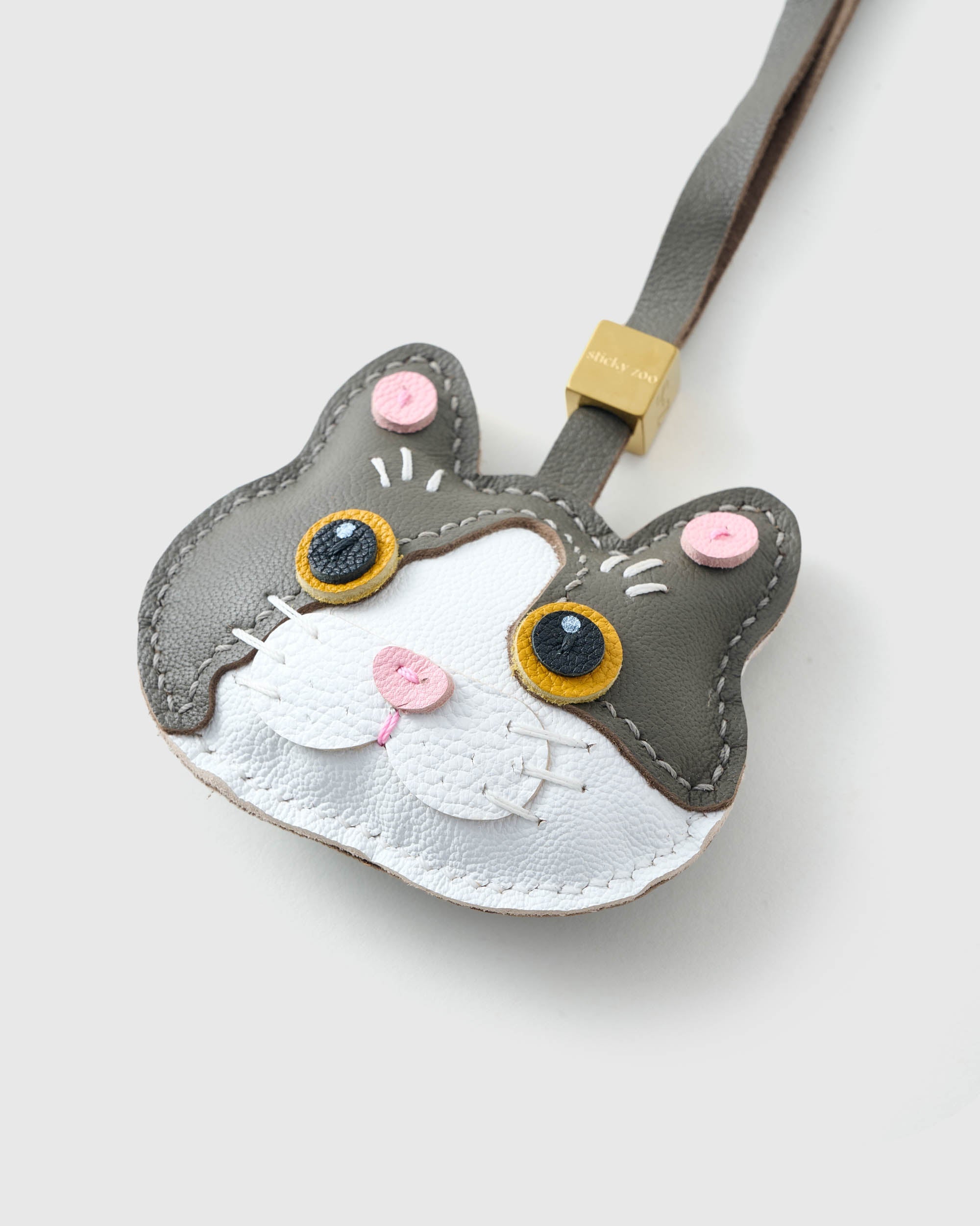 CHARM NG PUSANG BRITISH SHORTHAIR – GRAY MUSE EDITION