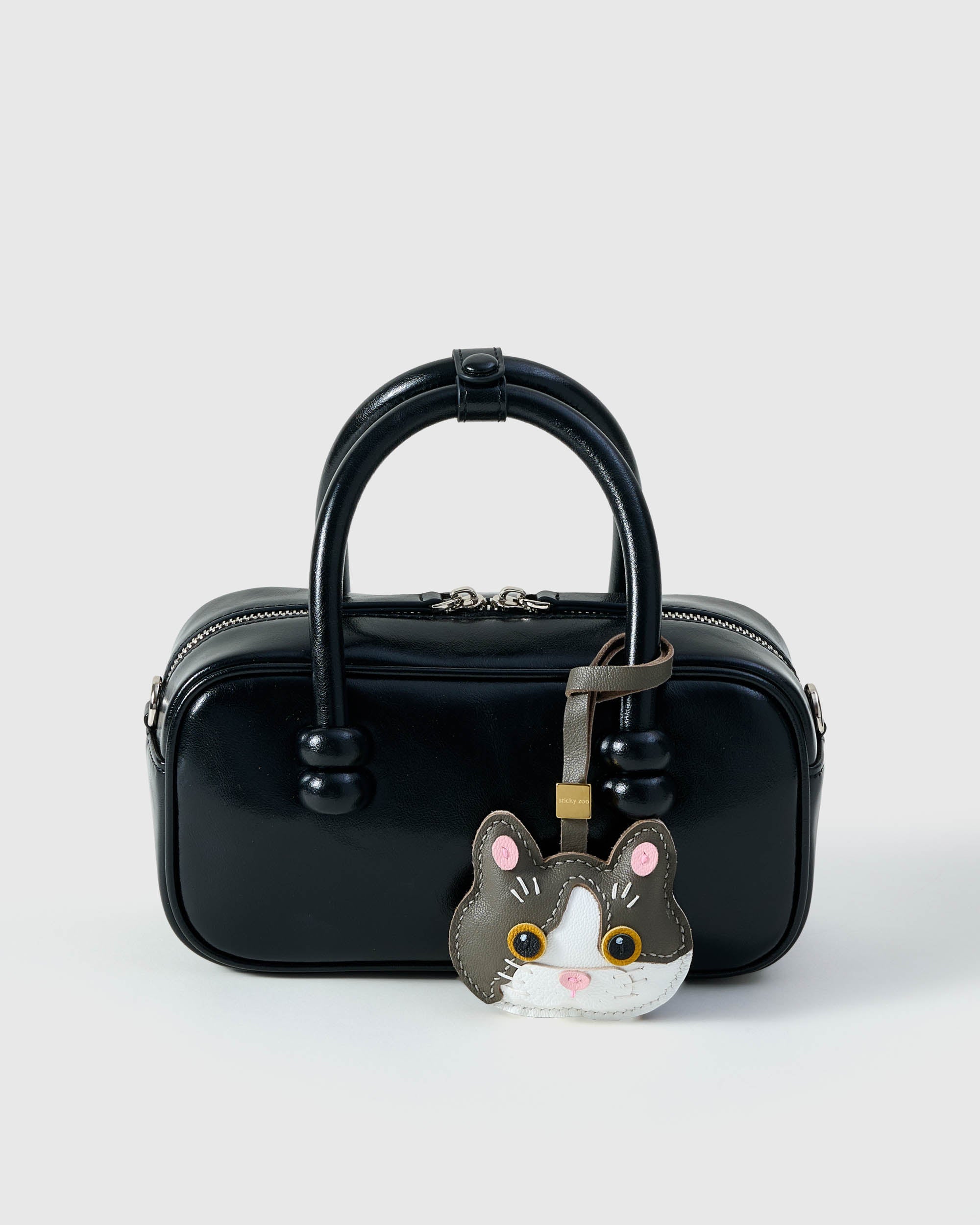 CHARM NG PUSANG BRITISH SHORTHAIR – GRAY MUSE EDITION