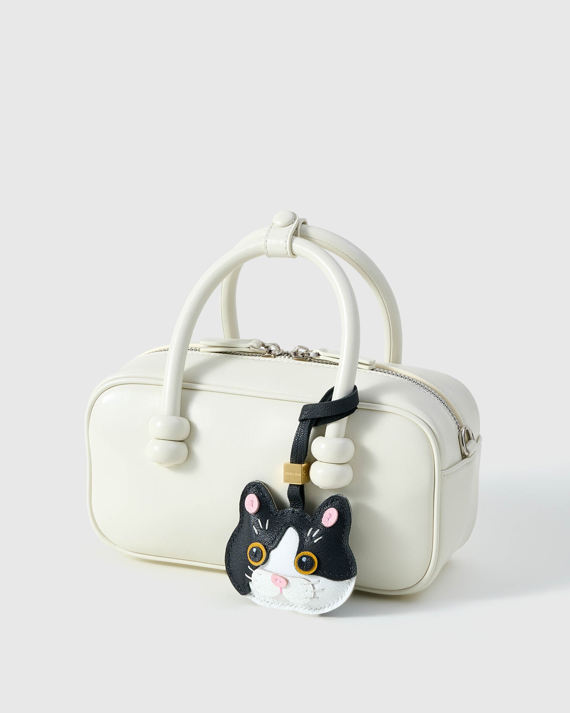 CHARM NG PUSANG BRITISH SHORTHAIR – BLACK MUSE EDITION