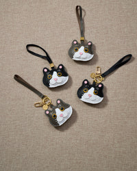 CHARM NG PUSANG BRITISH SHORTHAIR – GRAY MUSE EDITION