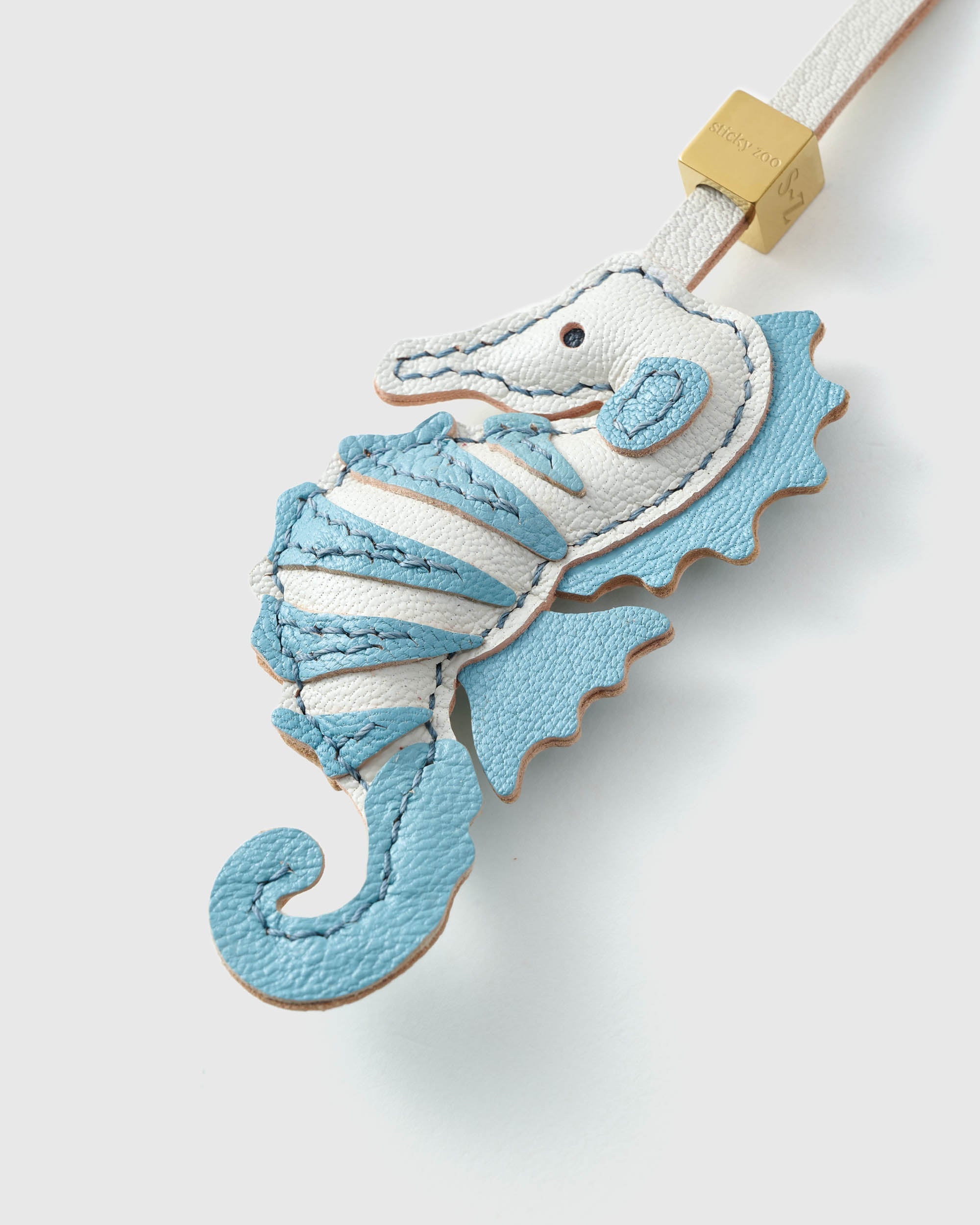 HILAW NG SEAHORSE WAVE WIGGLE