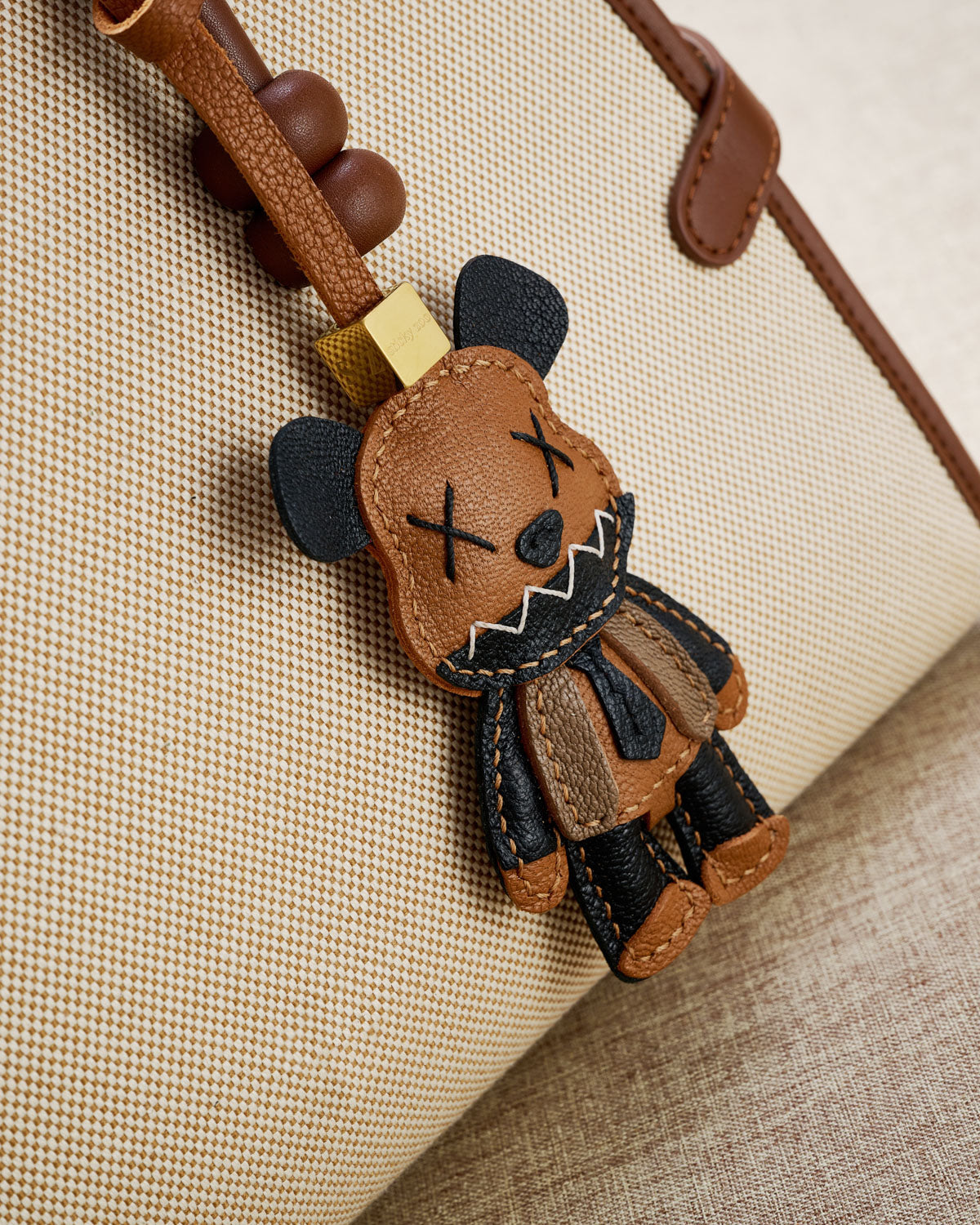 VIOLENT BEAR CHARM