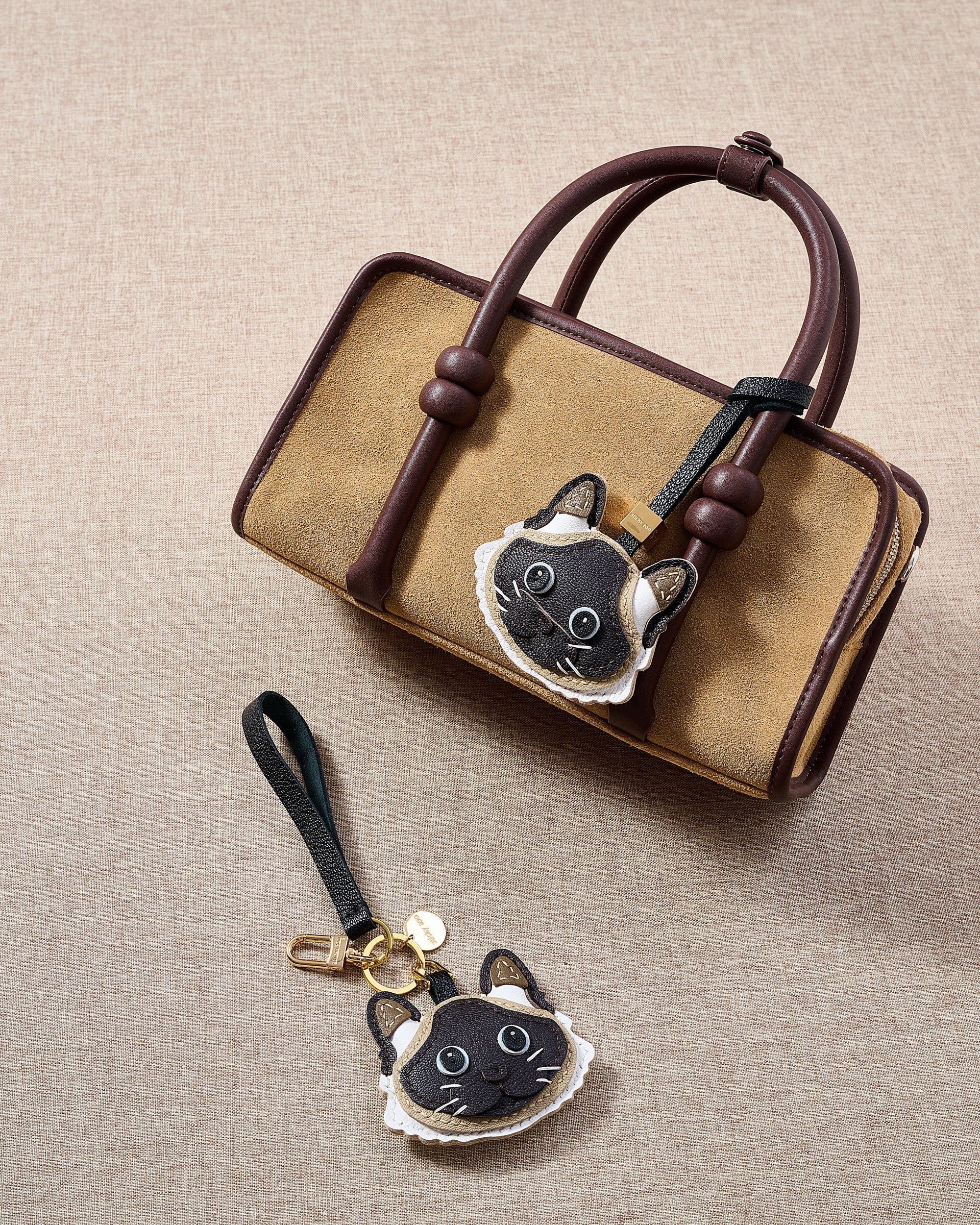 SIAMESE CAT CHARM