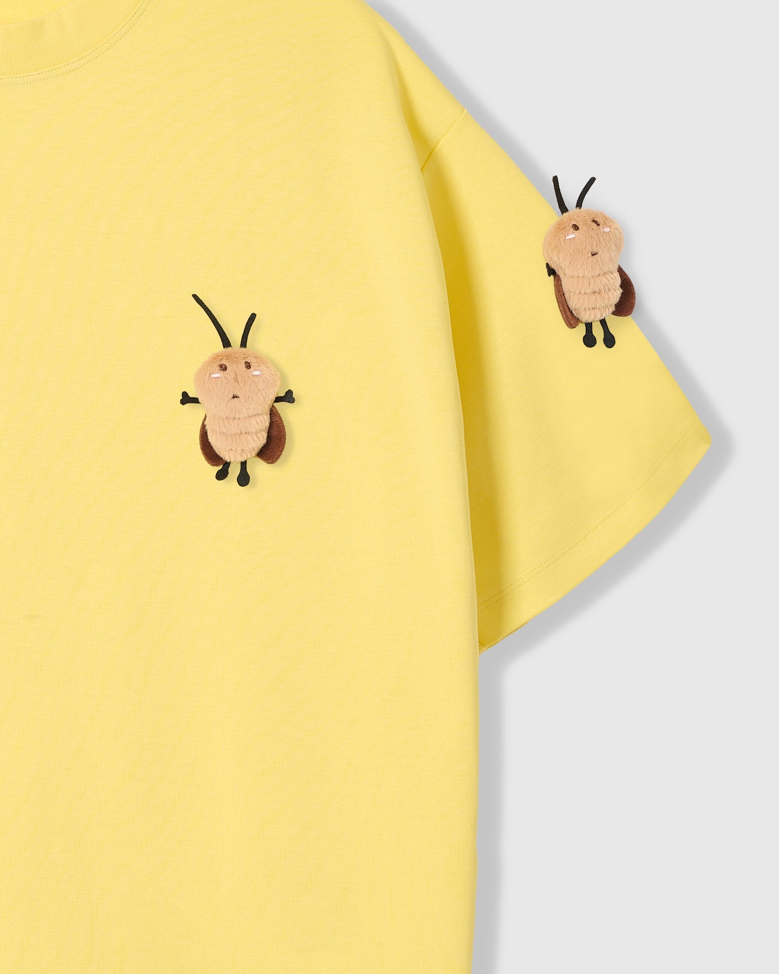 T-SHIRT NA MAY HONEY BEE SCATTER — DILAW