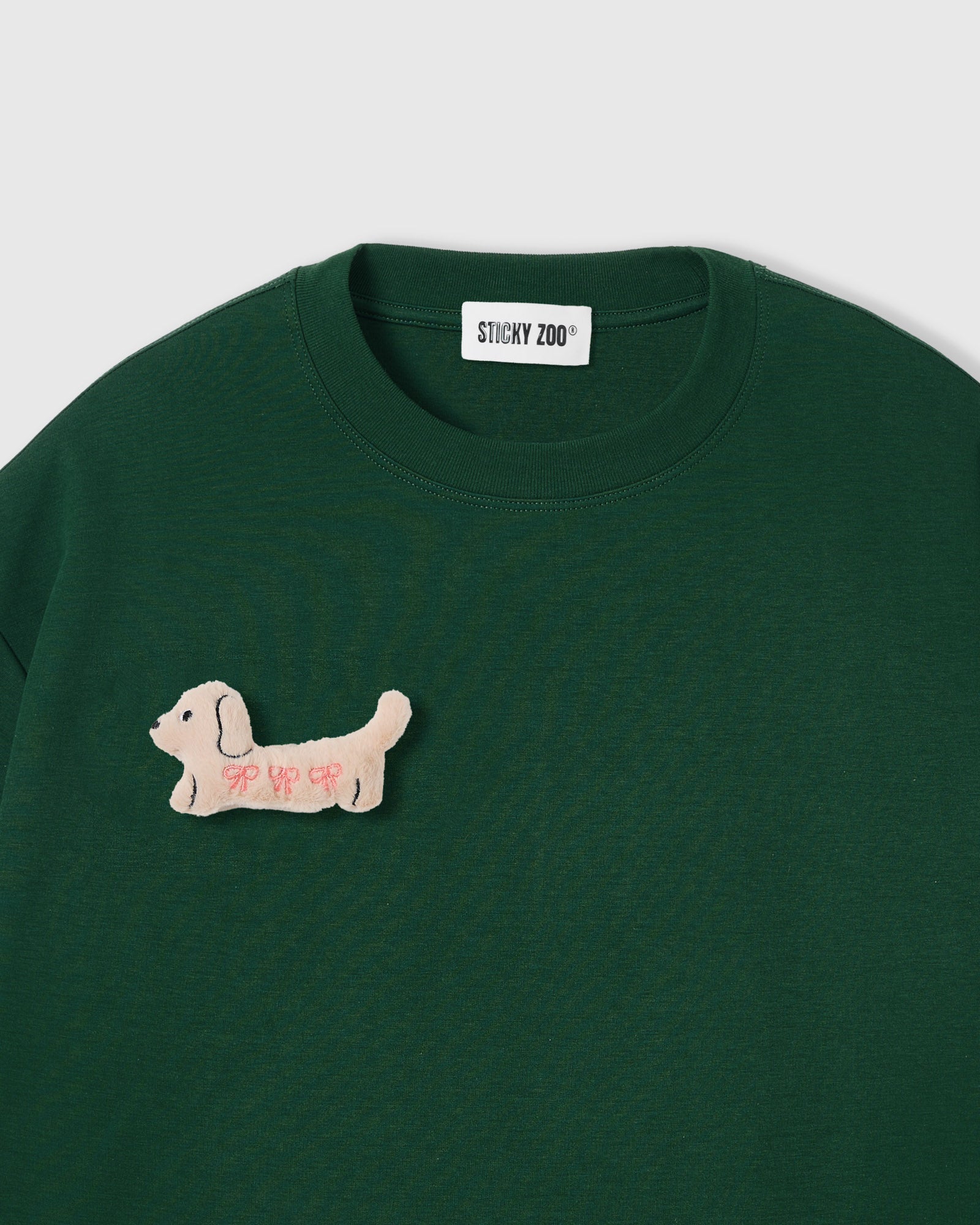 BOW NA TUTA NA NAGKAKALAT NA T-SHIRT — BERDE