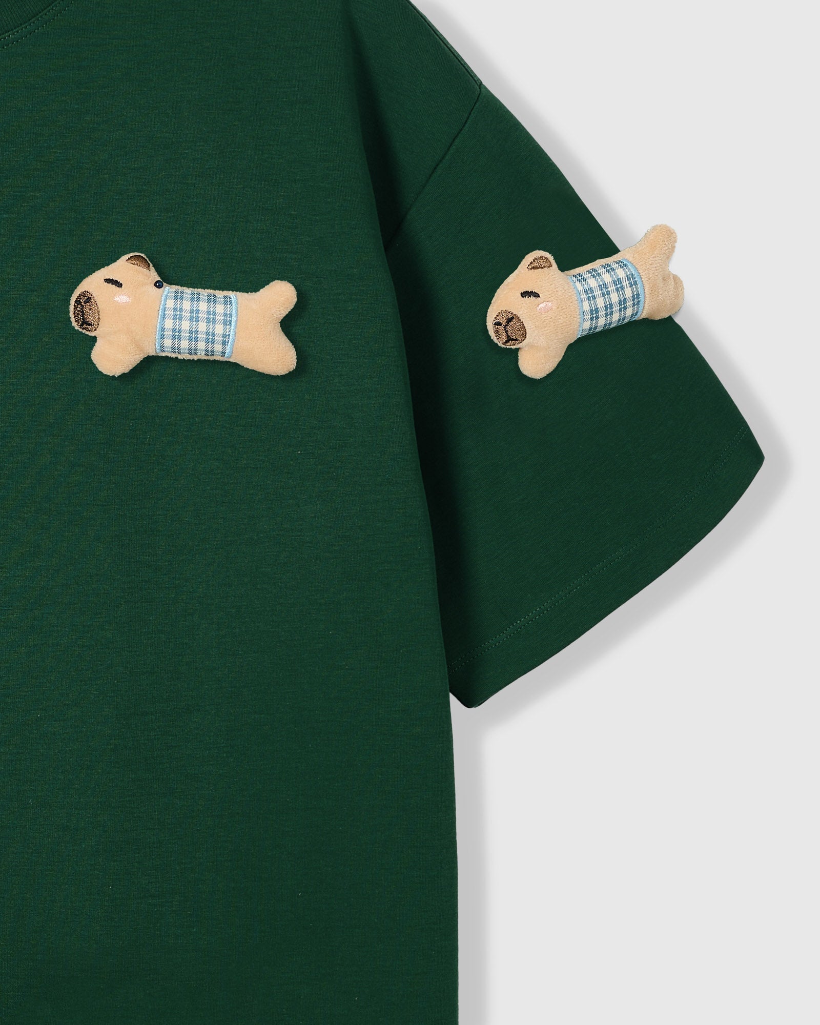 BLUE CHECK NA TUTA NA NAGKAKALAT NA T-SHIRT — BERDE