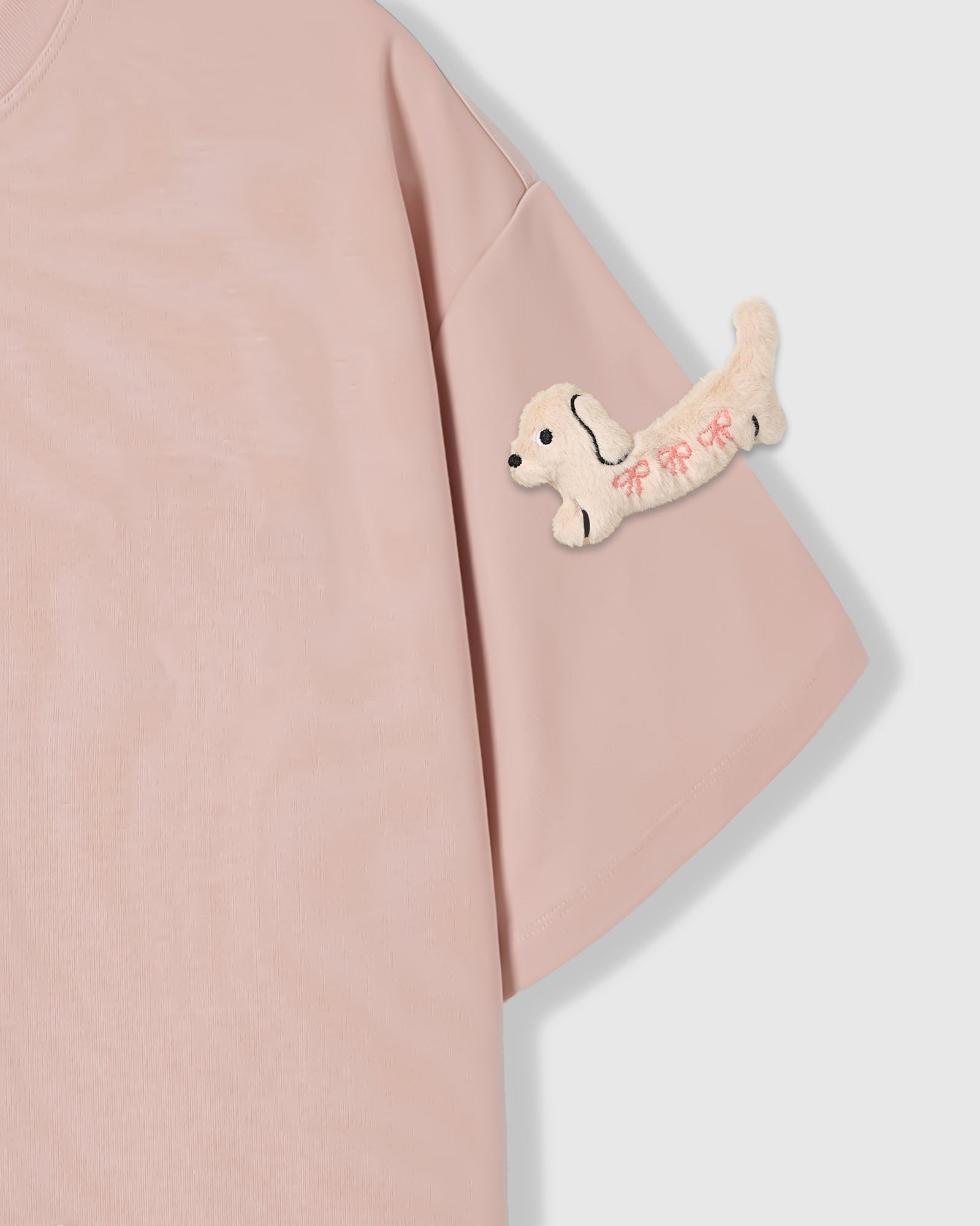 BOW NA TUTA NA NAGKAKALAT NA T-SHIRT — PINK
