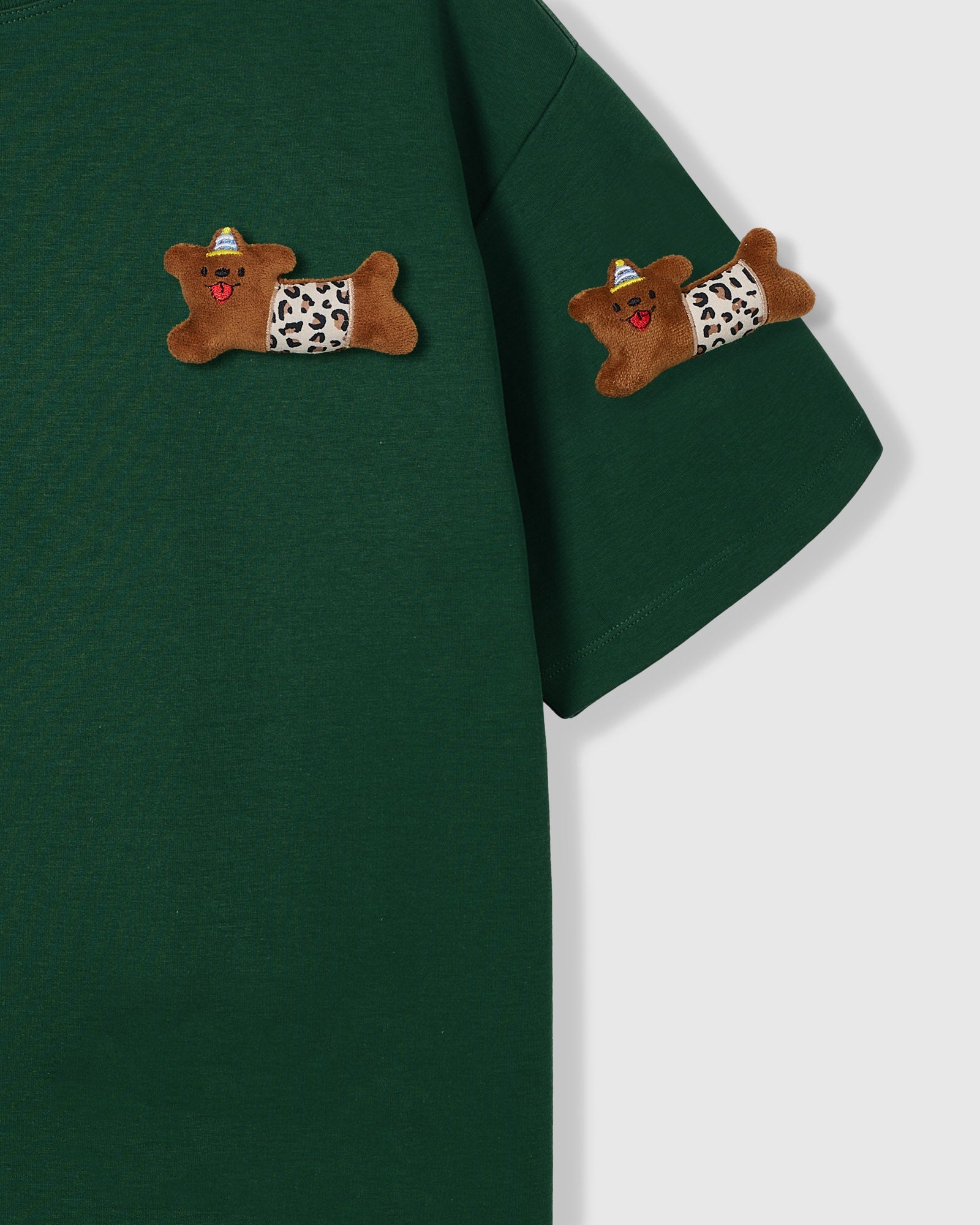 WILD TEDDY NA NAGKAKALAT NA T-SHIRT — BERDE