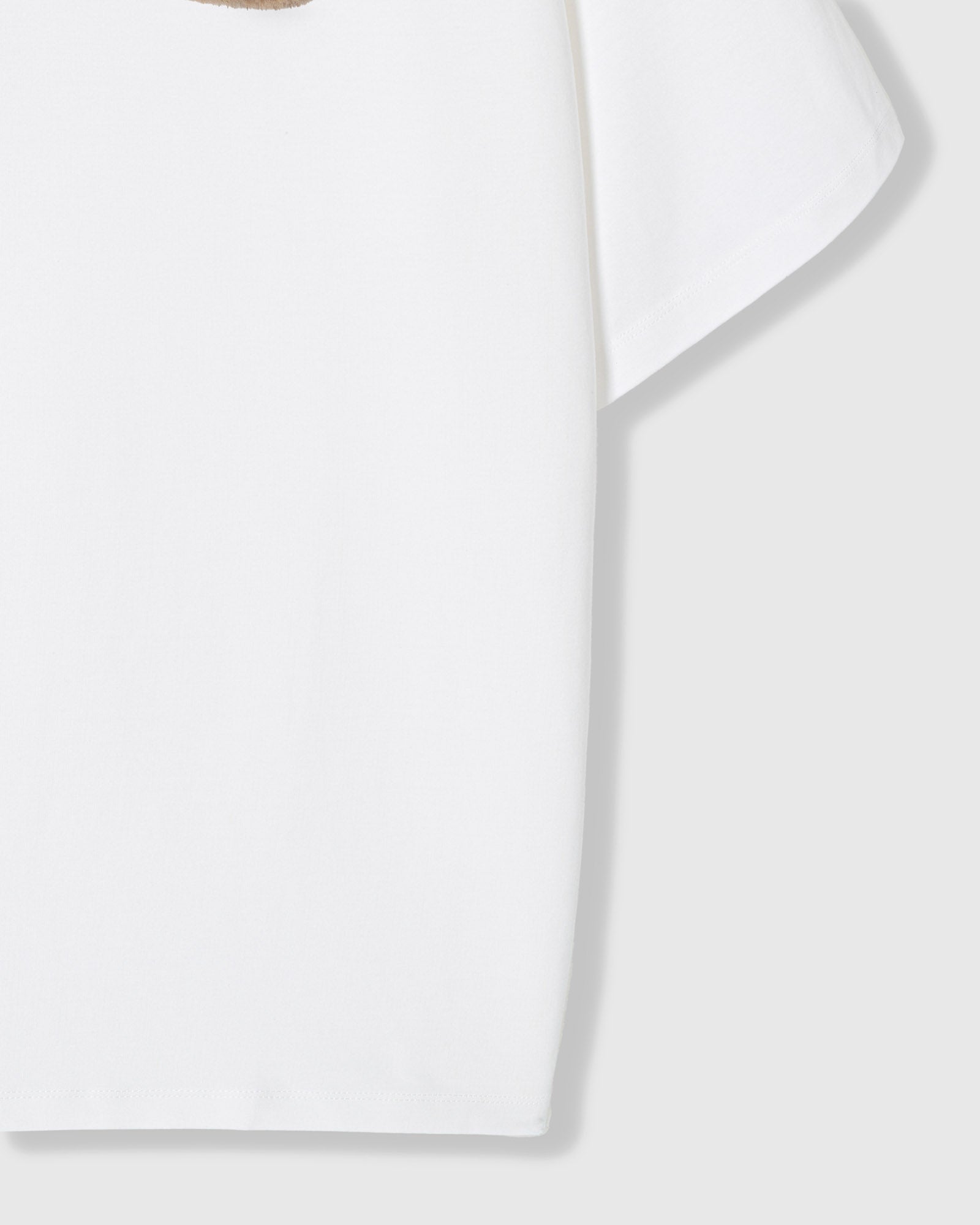SLEEPY TEDDY SCATTER NA T-SHIRT — PUTI