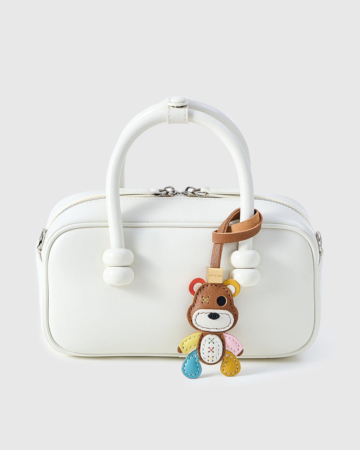 ANG PATCHWORK NA CHARMS NG BEAR
