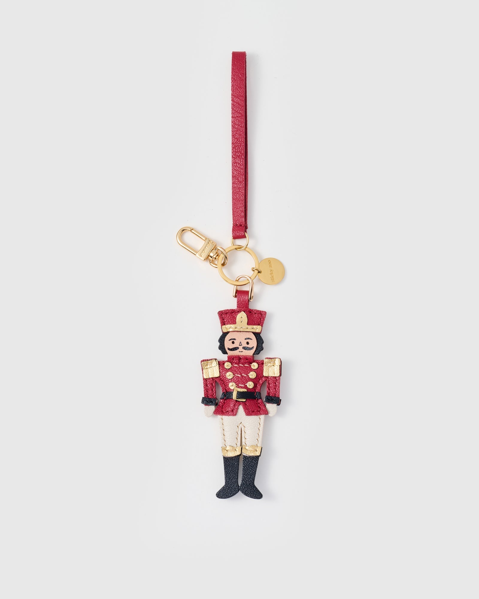 ANG NUTCRACKER NA CHARMS