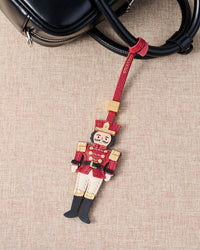 ANG NUTCRACKER NA CHARMS