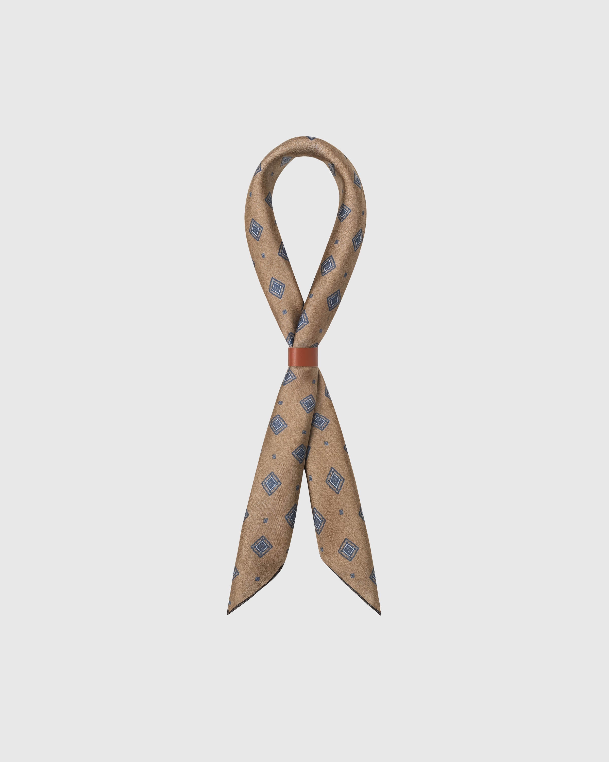 CAMEL DIAMOND FOULARD NA SELYANG SELYAS