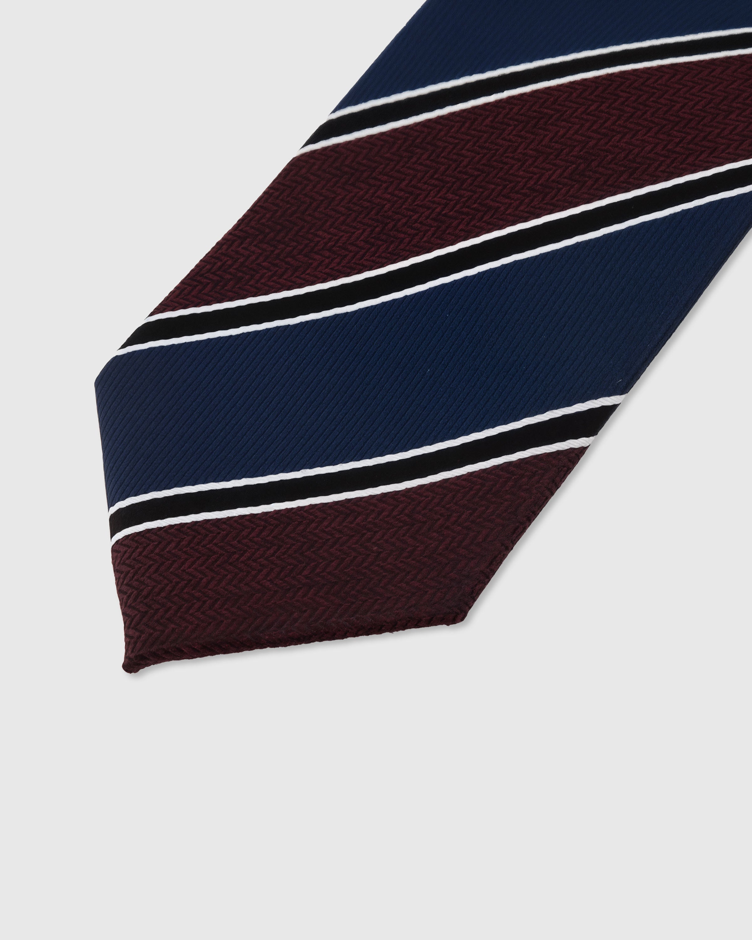 TIE NA CLARET REGIMENT