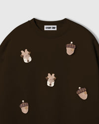 REINDEER AT ACORN NA MALAMBOT NA SWEATSHIRT