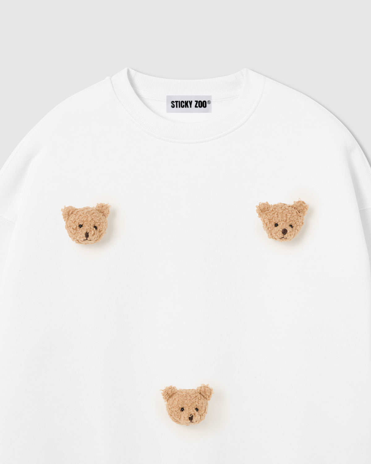 HILAW NA SWEATSHIRT NG STICKY BEAR