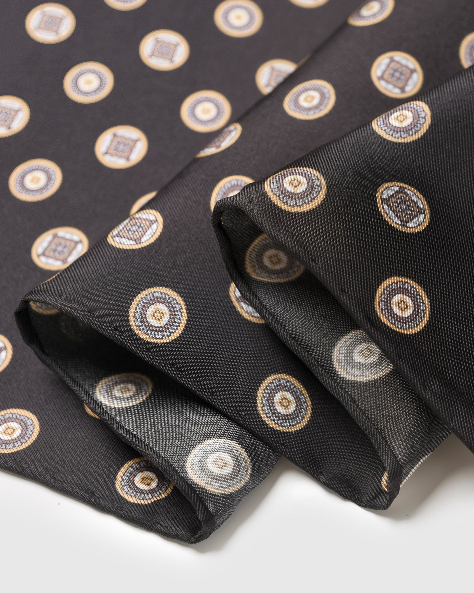 OBSIDIAN COIN NA SILK SCARF