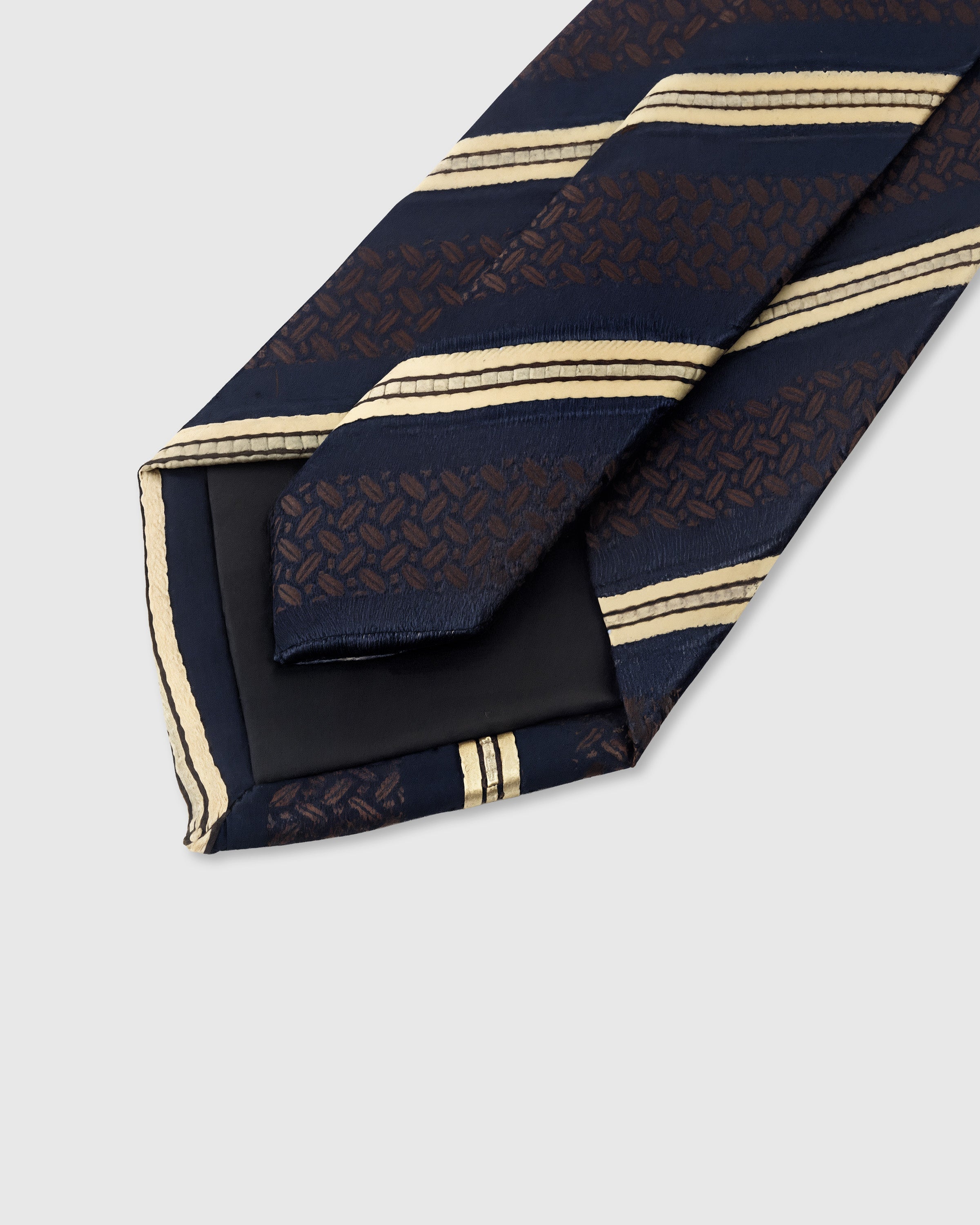 NAVY BROCADE STRIPE NA KWINTAS