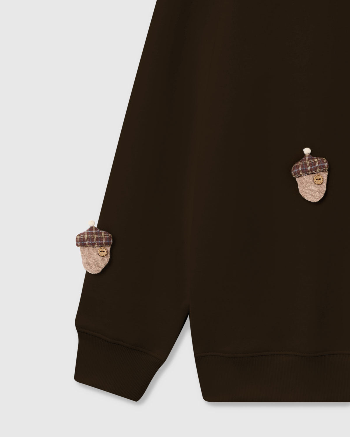 REINDEER AT ACORN NA MALAMBOT NA SWEATSHIRT