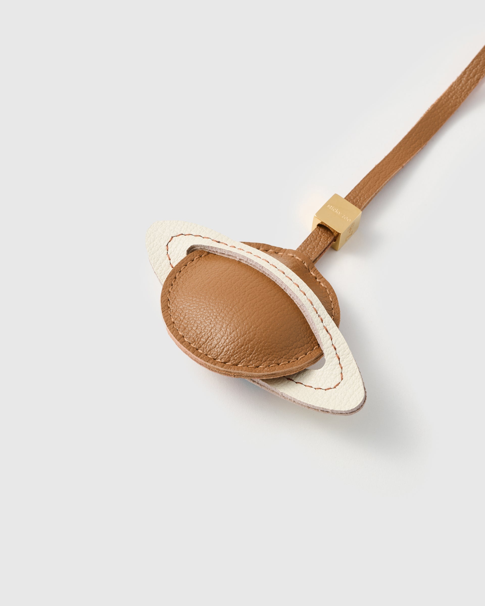 SATURN NA LEATHER NA PALAMUT SA BAG