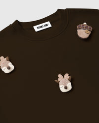 REINDEER AT ACORN NA MALAMBOT NA SWEATSHIRT
