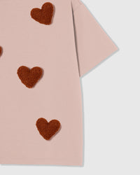 NAGKAKALAT NA PUSONG T-SHIRT