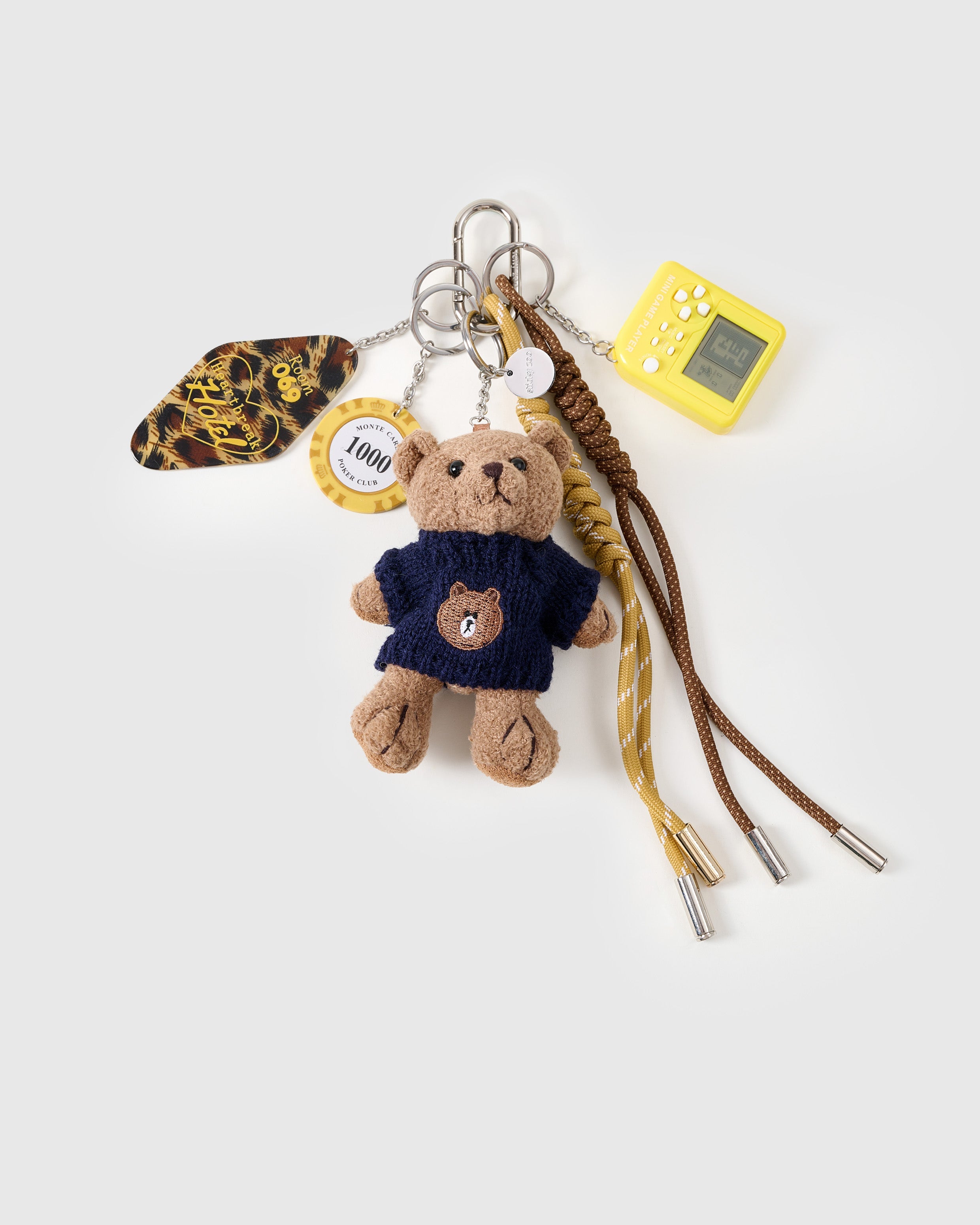 CHARM NG TEDDY ROYALE NA PILE