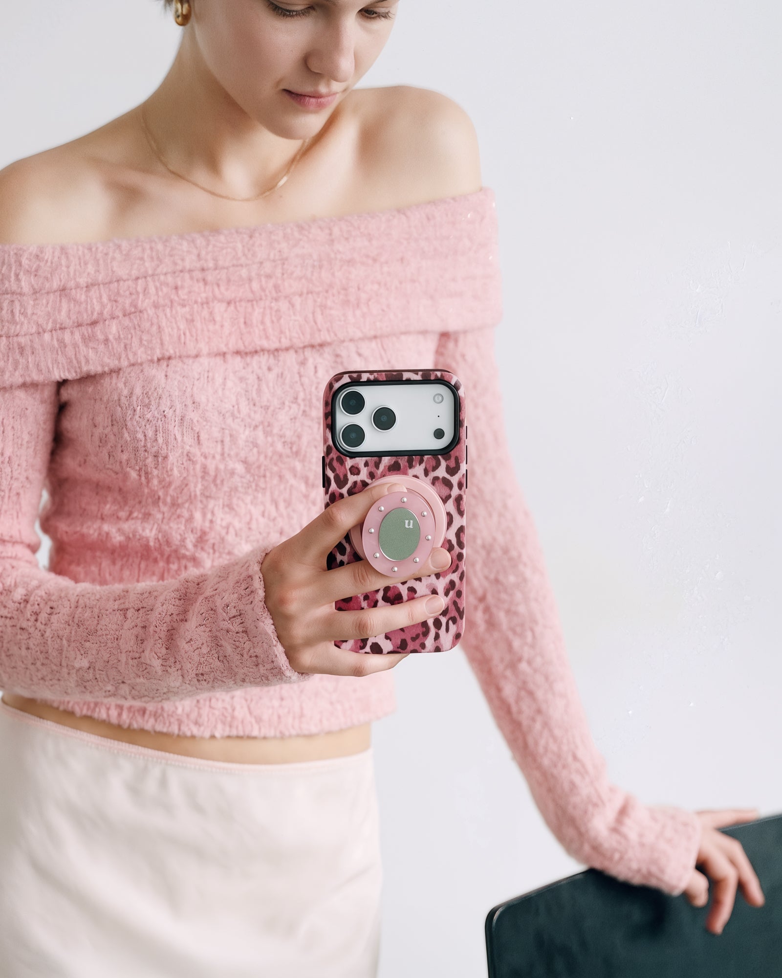 ROSÉ LEOPARD PHONE CASE