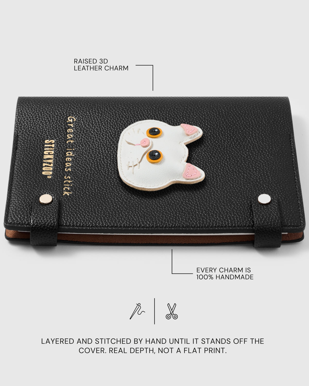 PUTING PUSA NA MAY DILAW NA MATA NA NOTEBOOK