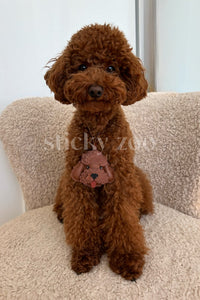 Handmade Poodle leather bag charm with 18K gold-plated keychain clip and engraved STICKYZOO gold tag — for keys, bags, and backpacks. French Alran goatskin.