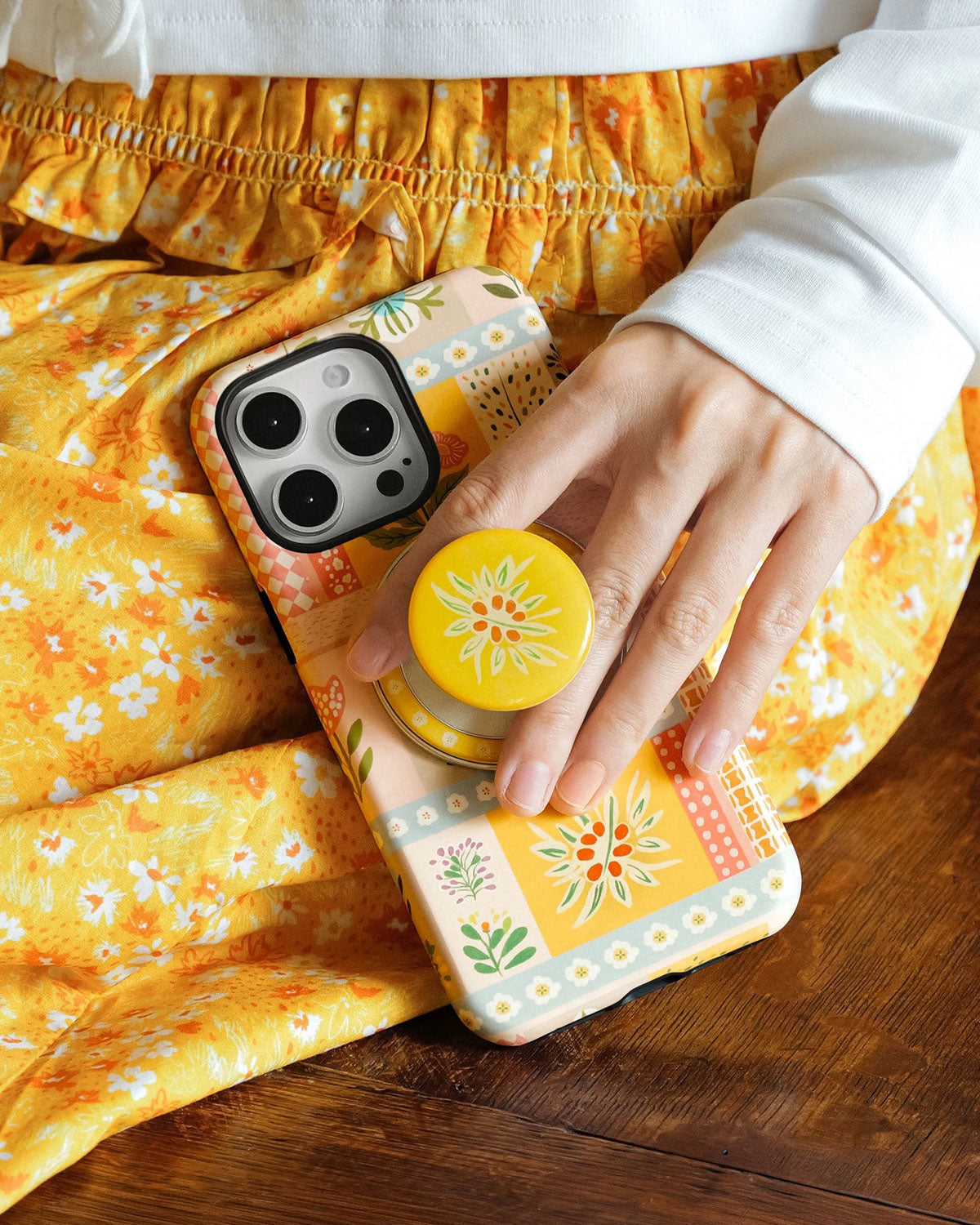 PATCHWORK FLORAL PLATE NA CASE NG TELEPONO