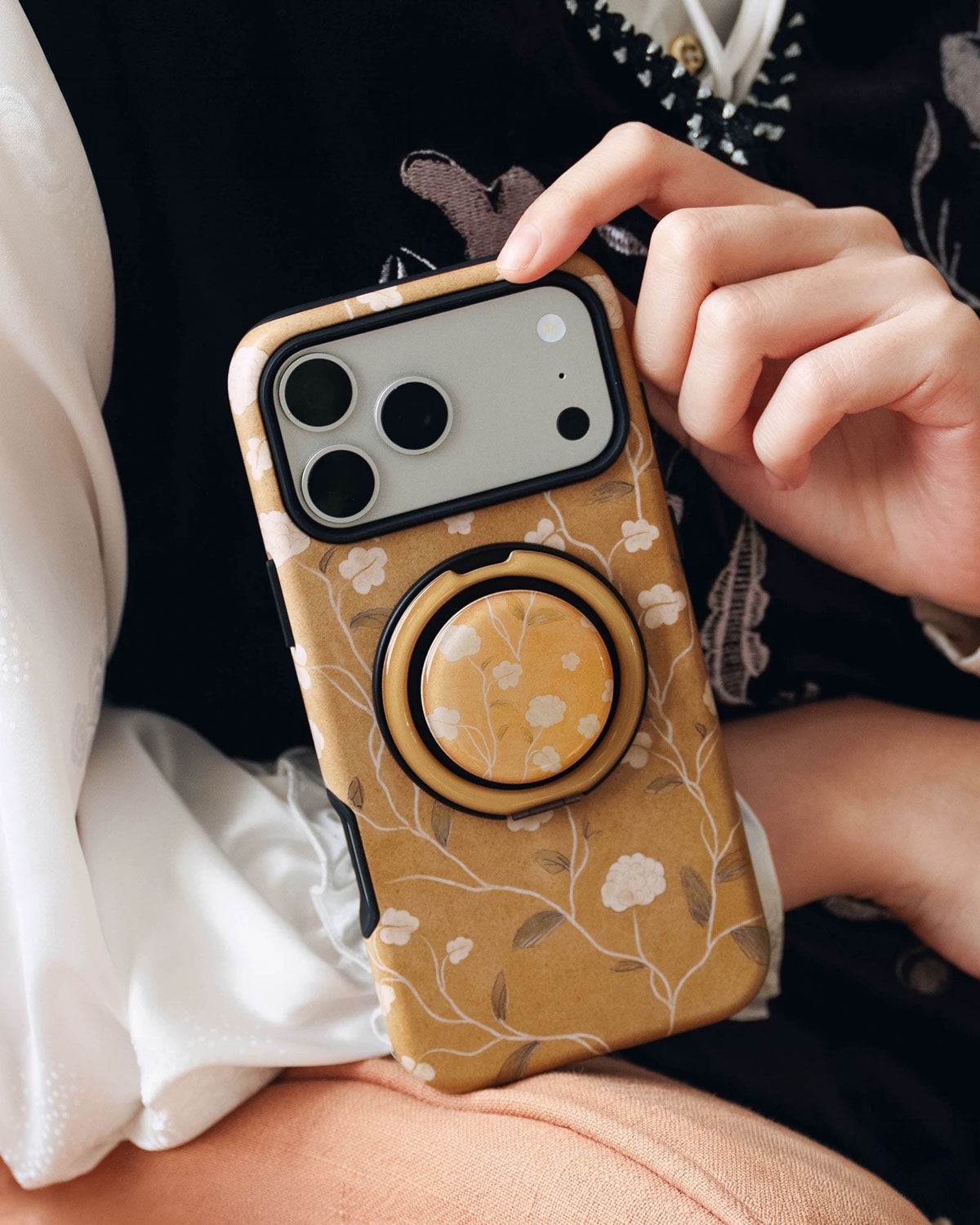 AUTUMN BLOOM BRANCH NA CASE NG TELEPONO