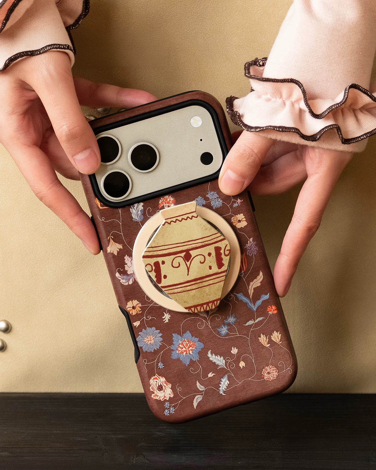 TERRACOTTA BLOOM NA MAGSAFE NA CASE NG TELEPONO
