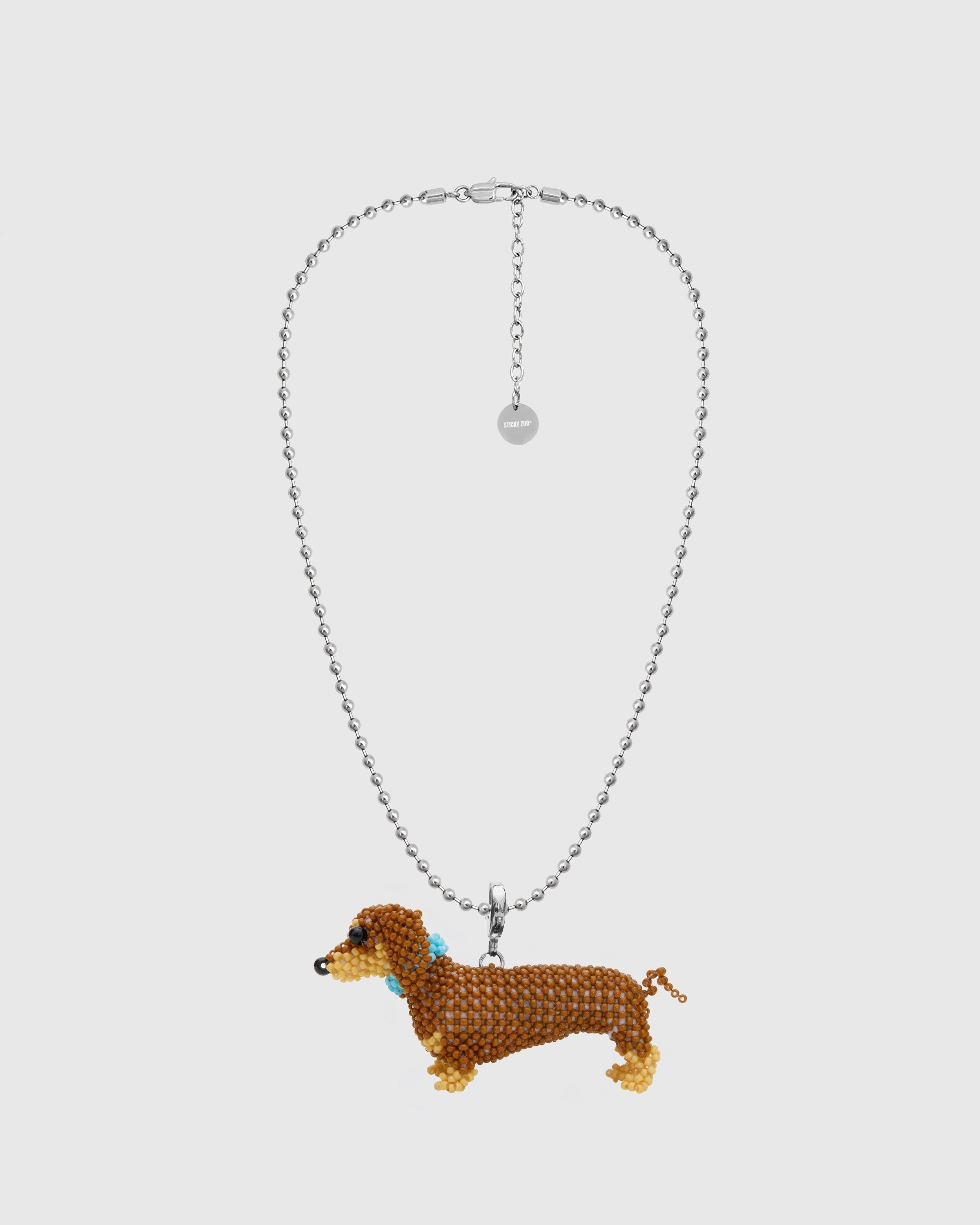 KWINTAS NA MAY PERLAS NG DACHSHUND
